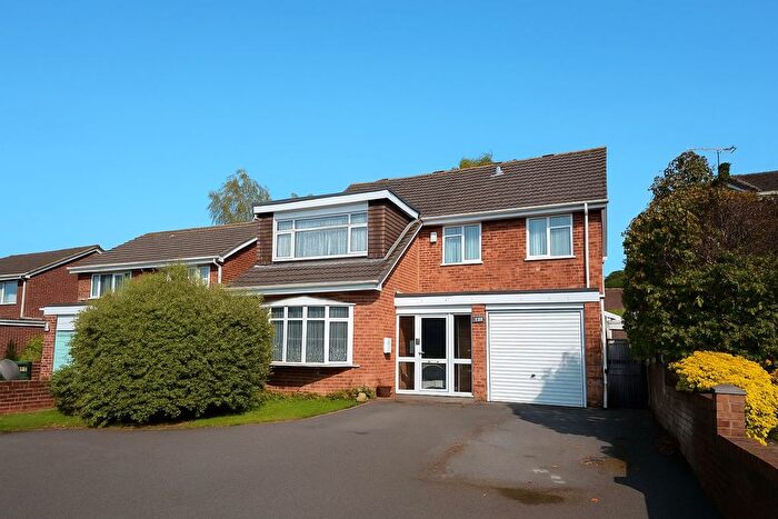 6 Bedroom Detached House For Sale In King John Avenue, Bournemouth, BH11
