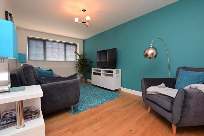 4 Bedroom Town House To Rent In Castle Lodge Gardens, Rothwell, Leeds, LS26