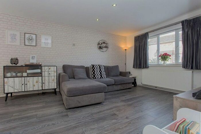 4 Bedroom Semi-Detached House For Sale In Elm Road, Folksworth, Peterborough, Cambridgeshire., PE7