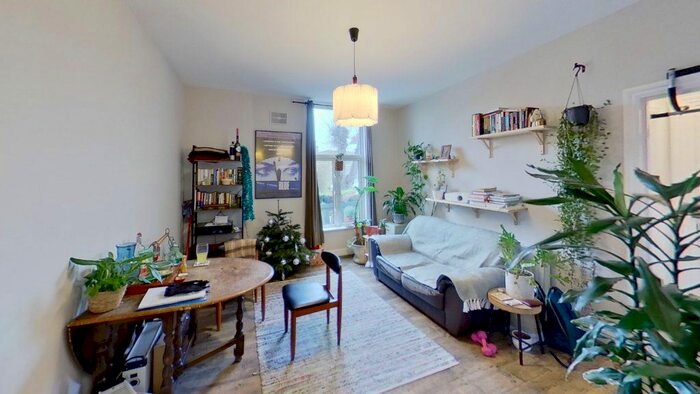 2 Bedroom Flat To Rent In Parkholme Road, Hackney, London E8