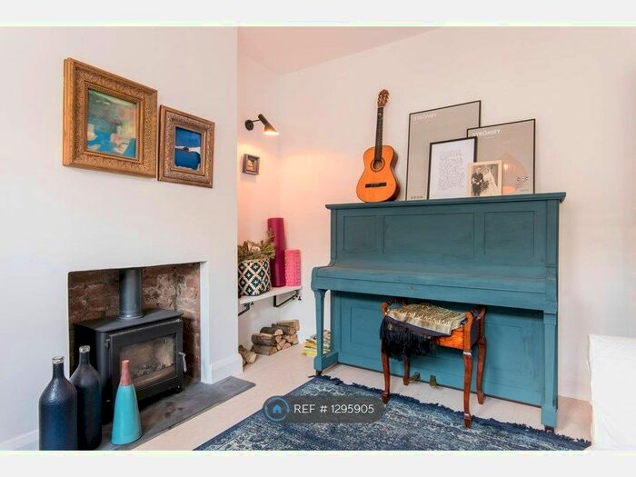 1 Bedroom Flat To Rent In Totland Road, Brighton BN2