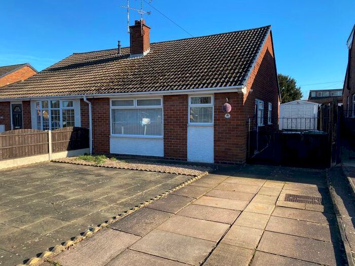 2 Bedroom Bungalow To Rent In Scott Avenue, Weddington, Nuneaton, CV10