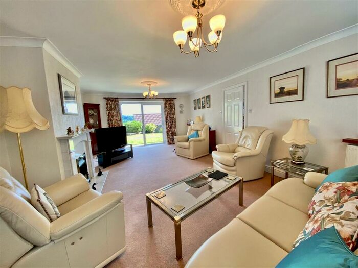 5 Bedroom Detached House For Sale In High View, Chepstow, NP16