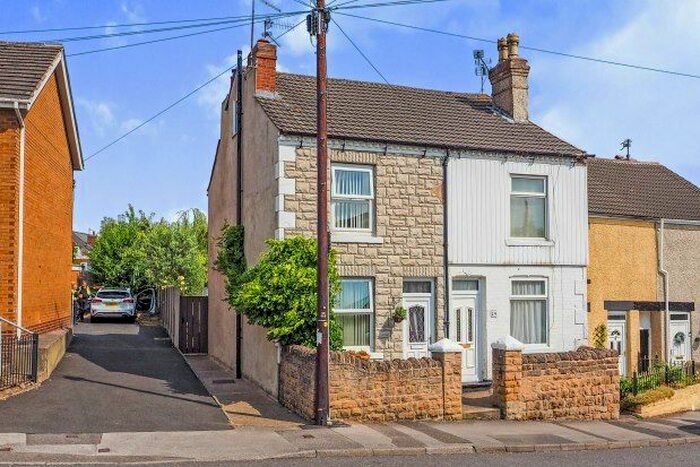 3 Bedroom Semi-Detached House To Rent In Spring Street, Nottingham, NG15