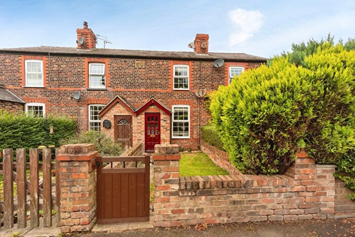 2 Bedroom Terraced House For Sale In Warburton Lane, Partington, Manchester, Greater Manchester, M31