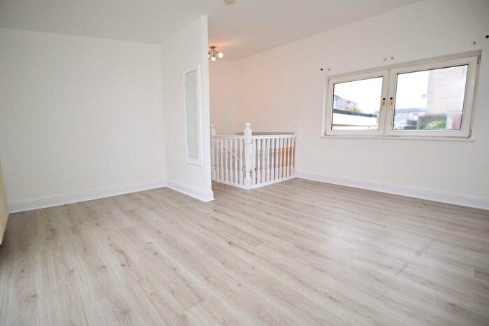 2 Bedroom Terraced House For Sale In Pine Grove, Cumbernauld, G67