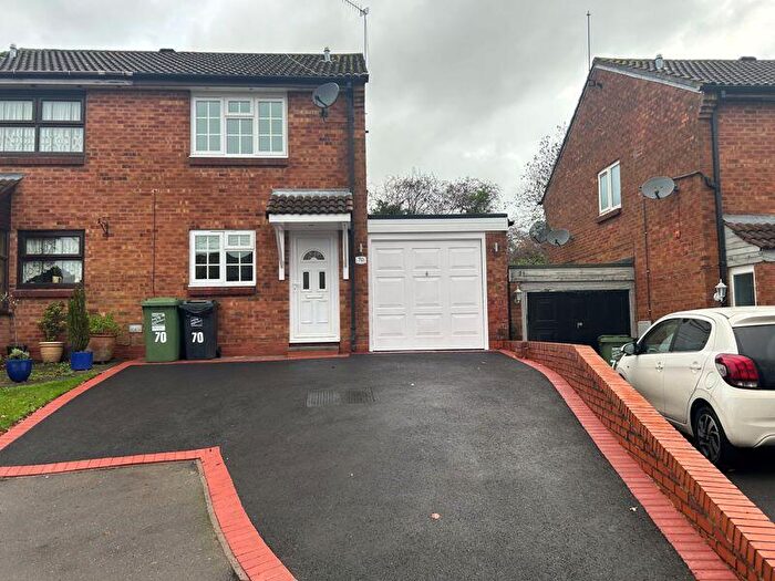 2 Bedroom Semi Detached House To Rent In Rangeworthy Close, Redditch, B97