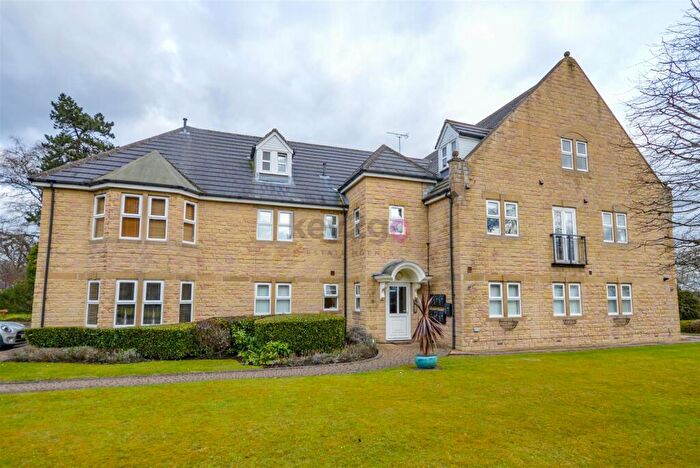 2 Bedroom Flat For Sale In Eckington Hall Mews, Mosborough, Sheffield, S20