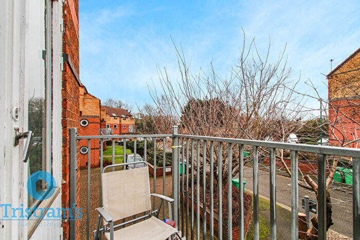 2 Bedroom Apartment To Rent In Tonnelier Road, Dunkirk, NG7