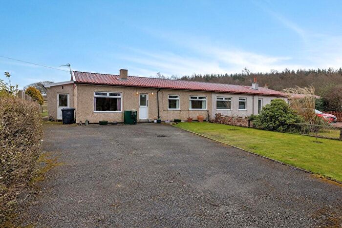 4 Bedroom Semi-Detached Bungalow For Sale In Brackenridge Road, Lesmahagow, Lanark, ML11