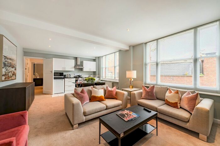 1 Bedroom Flat To Rent In Hill Street, London, W1J