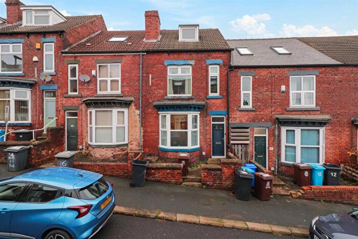 4 Bedroom Terraced House For Sale In Spring View Road, Crookes, S10