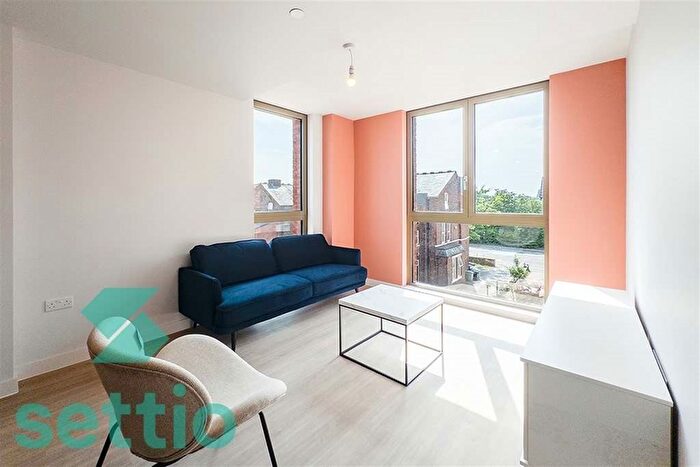 1 Bedroom Flat To Rent In Trafford Gardens, M16