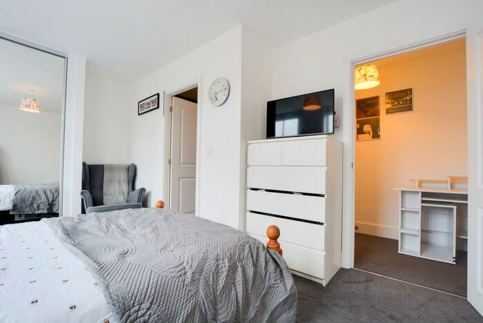 3 Bedroom Apartment For Sale In Wheatsheaf Court, Knighton Fields, Leicester, LE2