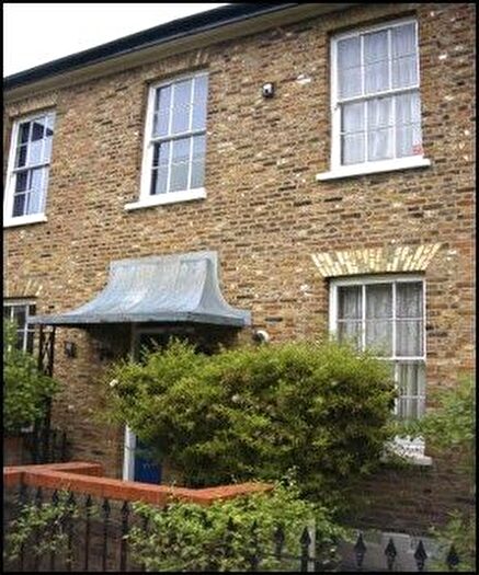 1 Bedroom Flat To Rent In Elderwood Place, London, SE27