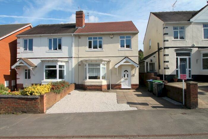 3 Bedroom Semi-Detached House To Rent In St Anne`s Road, Cradley Heath, West Midlands, B64