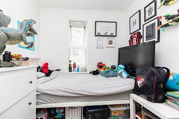 2 Bedroom Apartment For Sale In Talbot Road, Bournemouth, Dorset, BH9