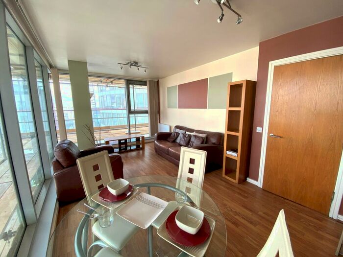 1 Bedroom Apartment To Rent In St Martins Gate, B2