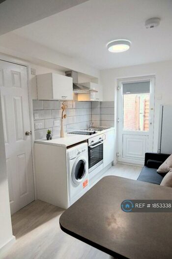 Studio To Rent In Haviland Way, Cambridge, CB4