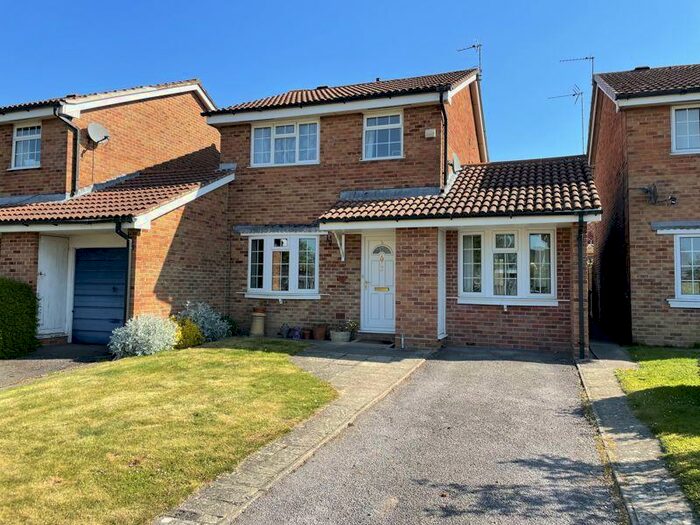 4 Bedroom Detached House To Rent In Rosedale Avenue, Stonehouse, GL10