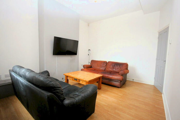 4 Bedroom Terraced House To Rent In Shelley Road, Preston, PR2