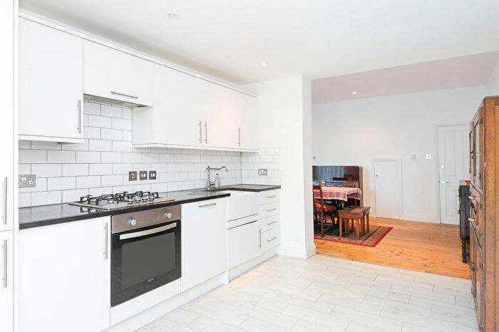 4 Bedroom Detached House For Sale In Addiscombe Court Road, East Croydon, CR0