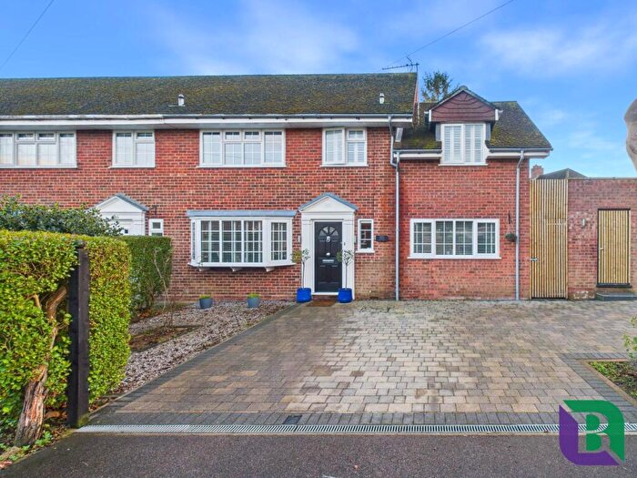 4 Bedroom End Of Terrace House For Sale In High Street, Ridgmont, MK43
