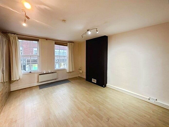 2 Bedroom Flat To Rent In Moulsham Street, Chelmsford, CM2