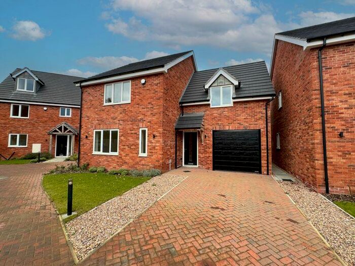 3 Bedroom Detached House For Sale In Lodge Close, Off Vicarage Lane, Long Bennington, NG23