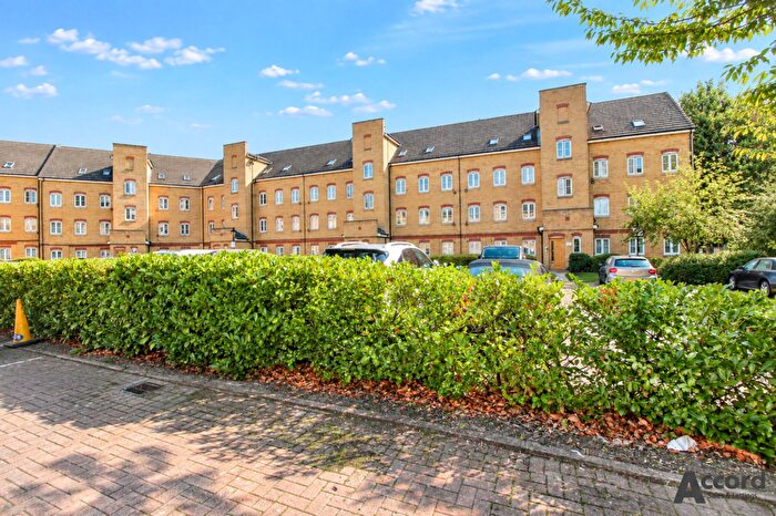 3 Bedroom Apartment To Rent In Kidman Close, Gidea Park, RM2