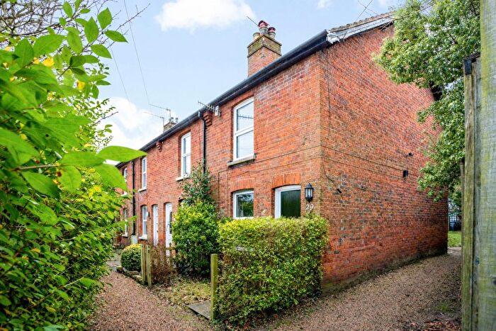 2 Bedroom End Terrace House To Rent In Farncombe Street, Godalming, GU7