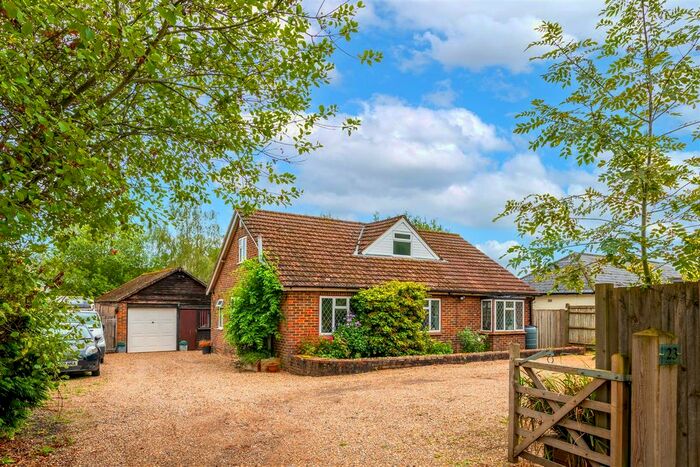 4 Bedroom Detached House For Sale In Reigate Road, Hookwood, Horley, RH6