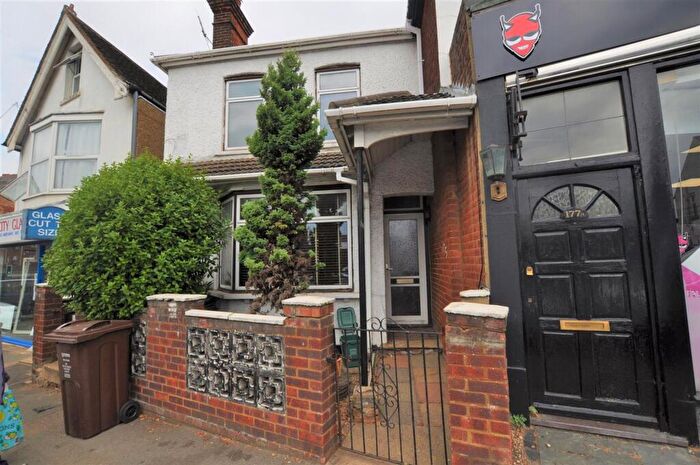 3 Bedroom Semi-Detached House To Rent In Hatfield Road, St. Albans, AL1