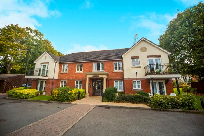 1 Bedroom Flat To Rent In Ty Glas Road, Llanishen, Cardiff, CF14