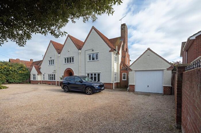 6 Bedroom Detached House For Sale In Rushmere Road, Ipswich, IP4