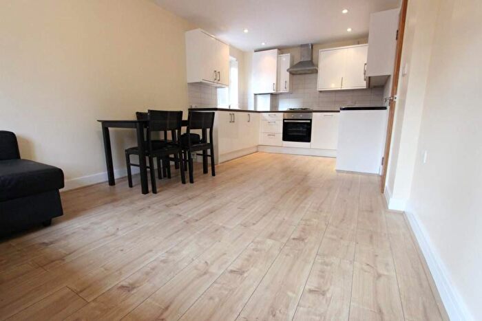 2 Bedroom Flat To Rent In Westfield Lane, Harrow, HA3