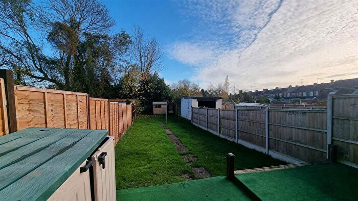 2 Bedroom End Of Terrace House To Rent In Purcell Road, Coventry, CV6