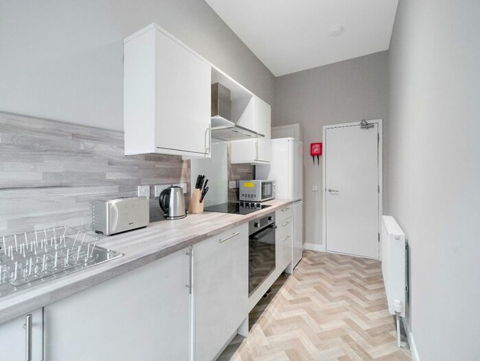 2 Bedroom Flat To Rent In Braeside Street, North Kelvinside, Glasgow, G20