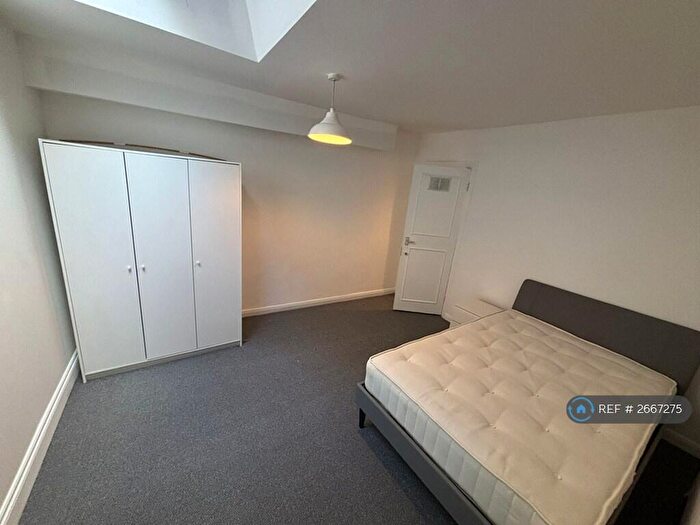 4 Bedroom Flat To Rent In Endlesham Road, London, SW12