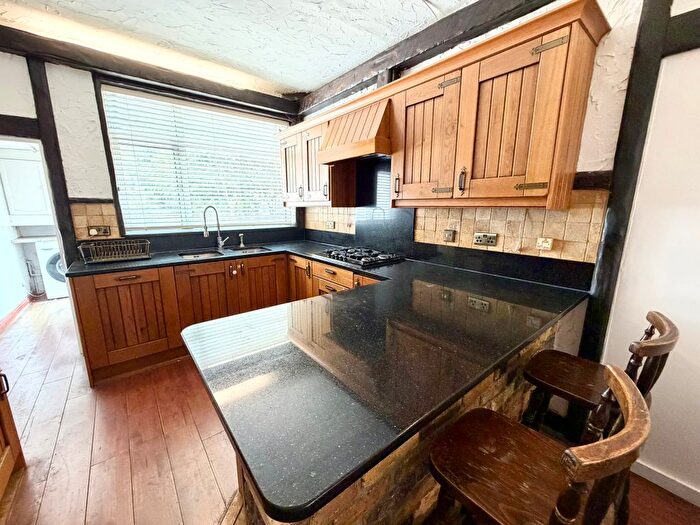 5 Bedroom Terraced House To Rent In High Road, London, E18