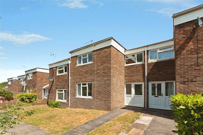 3 Bedroom Terraced House For Sale In Browning Close, Basingstoke, Hampshire, RG24