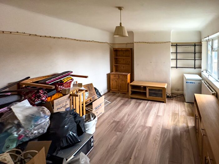 2 Bedroom Flat For Sale In Cannon Lane, Pinner, HA5