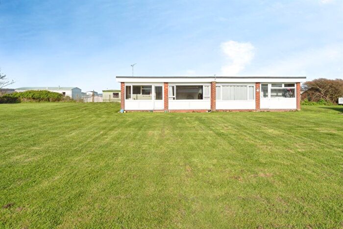 2 Bedroom Park Home For Sale In Alexandra Road, Mundesley, Norwich, NR11