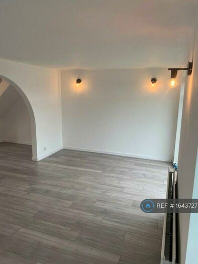 3 Bedroom Terraced House To Rent In Glencoe Drive, Sheffield, S2