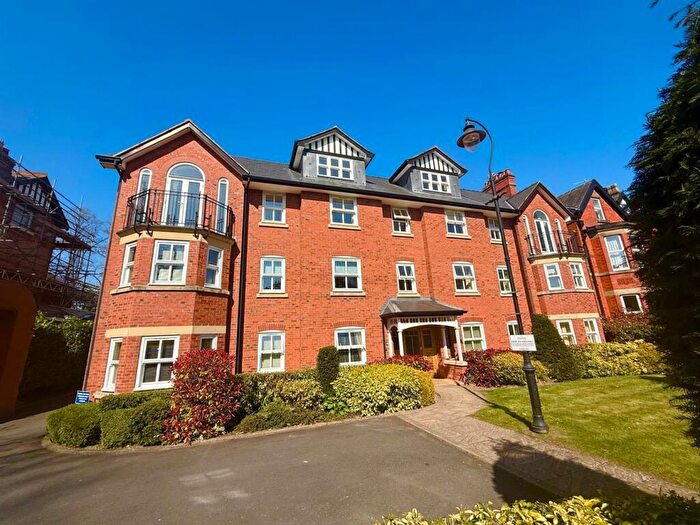2 Bedroom Apartment For Sale In Victoria Road, Macclesfield, SK10