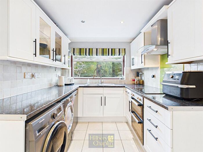 4 Bedroom Detached House For Sale In Tomlyns Close, Hutton, Brentwood, Essex, CM13