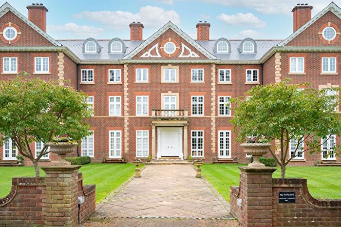 3 Bedroom Property For Sale In Byfleets Lane, Warnham, RH12