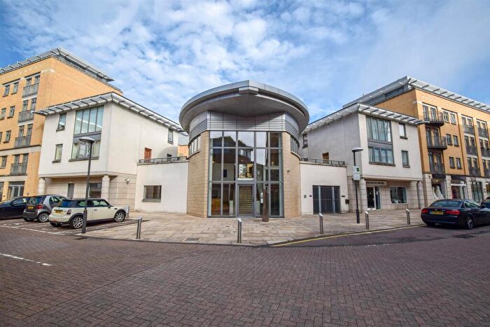 2 Bedroom Flat To Rent In Homerton Street, Cambridge, CB2