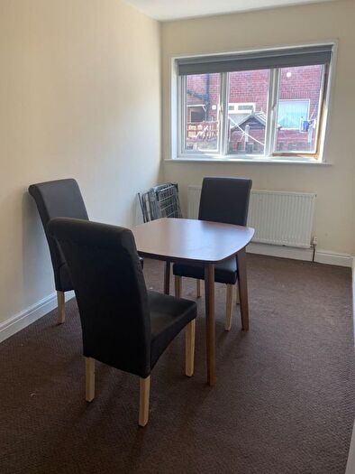 3 Bedroom Terraced House To Rent In Park View Avenue, Burley, Leeds, LS4