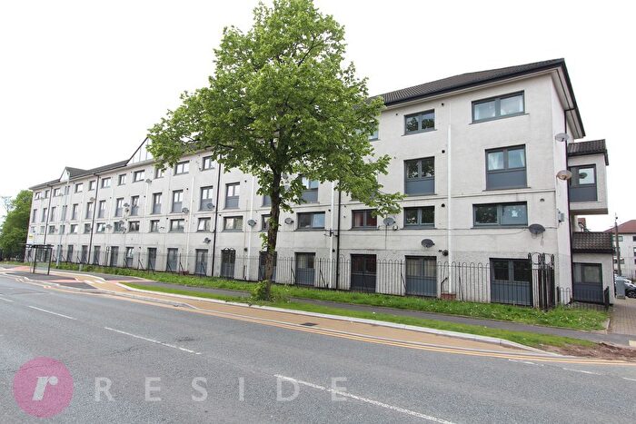 3 Bedroom Flat For Sale In Conisborough, Rochdale, OL11